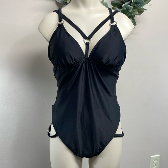 NWT Adore Me One Piece Swimsuit Black Strappy Silver Metal Ring Style #ADM54 L - Picture 1 of 14